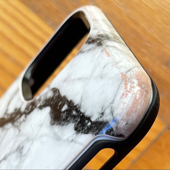 SOLD 🏷 Otterbox w/Popsocket for iPhone 11 Pro Max - Picture 5 of 7